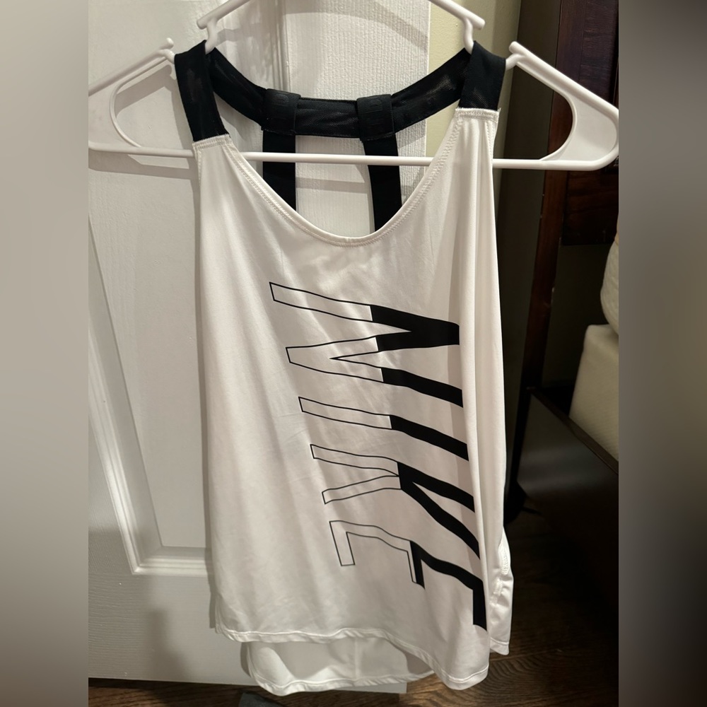 Nike tank size small